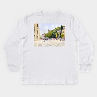 La Plaza Nueva y La Iglesia de Santa Ana, Granada. Kids Long Sleeve T-Shirt